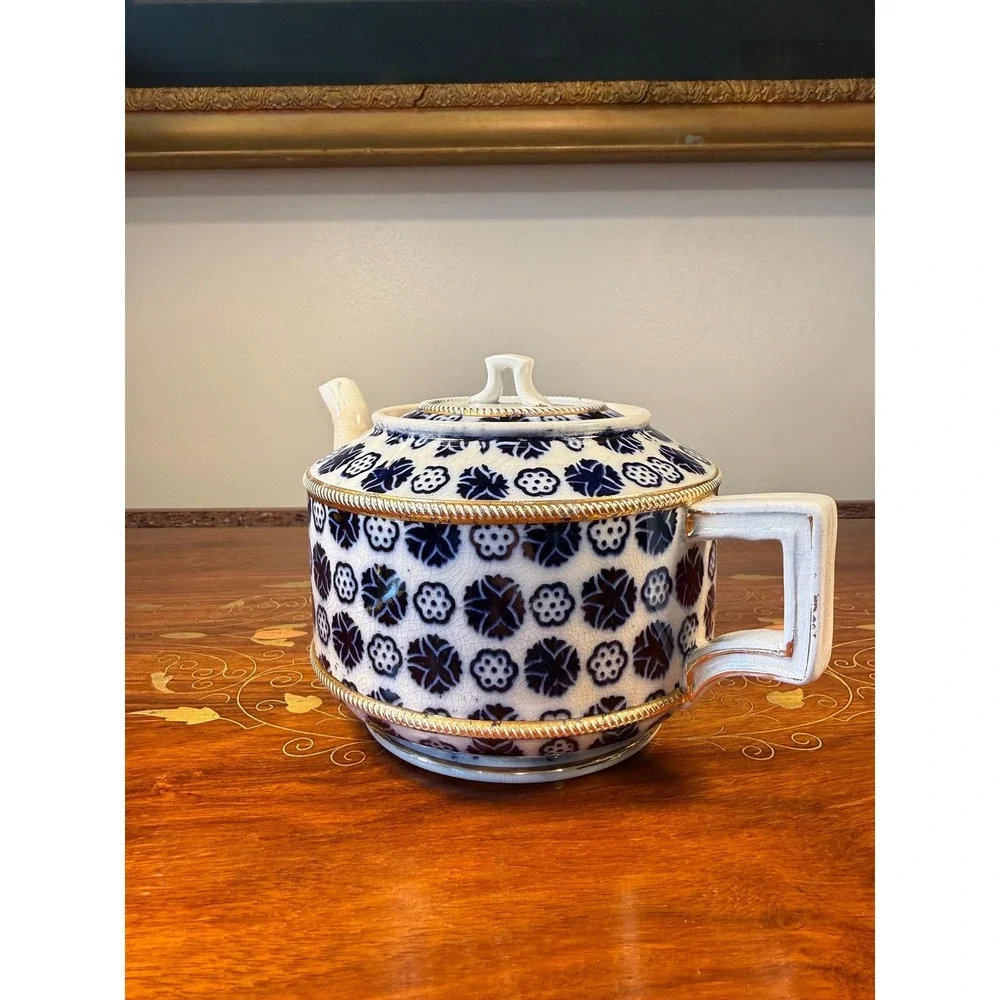 The Unbranded Brand antique english